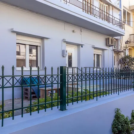 Lemon Tree House Apartment *